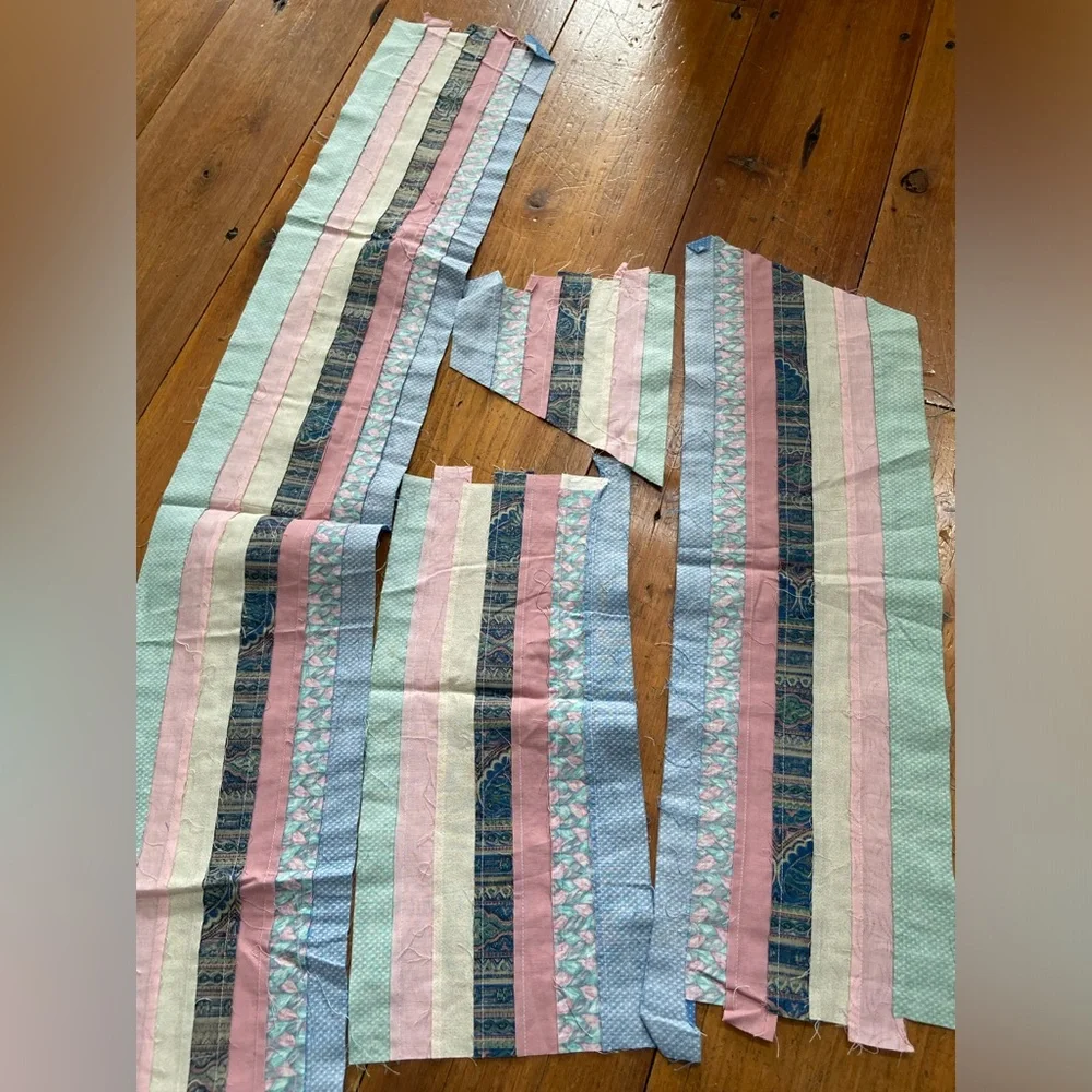 Colorful‎ Quilted Fabric Pieces Quilt Scraps